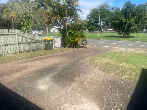 LC Lawn and Tree Service — Customer photo